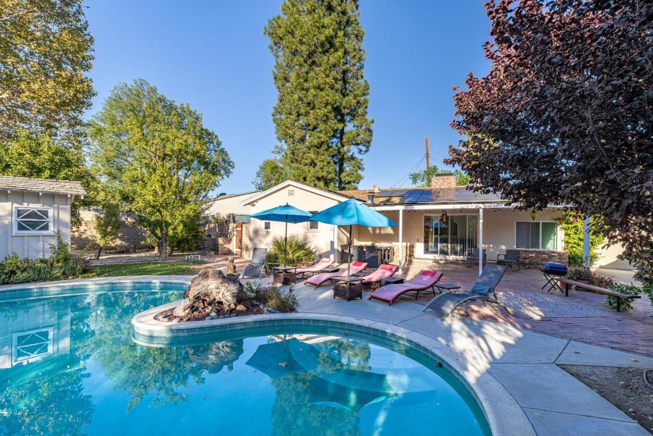 Holiday home Spacious With Garden & Pool